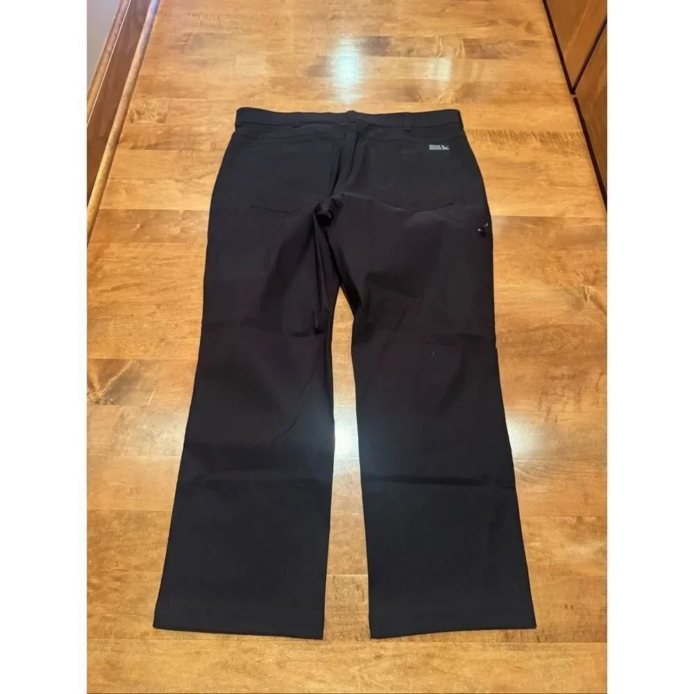 Men’s Eddie Bauer rainer pants size 40x30 black golf slacks/leisure